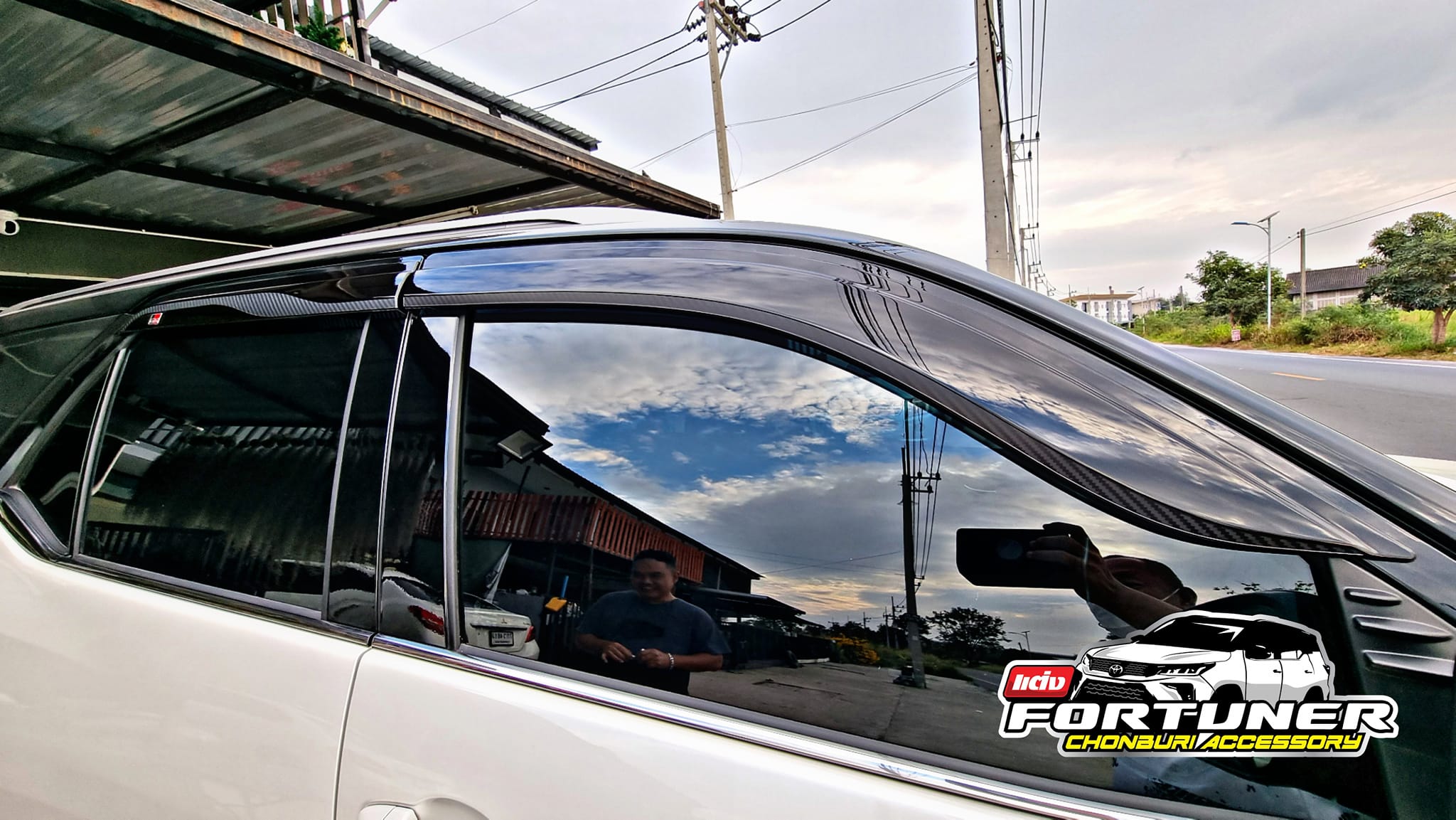 แผงบังแดดด้านข้าง GRsport ของแท้ โตโยต้า ฟอร์จูนเนอร์