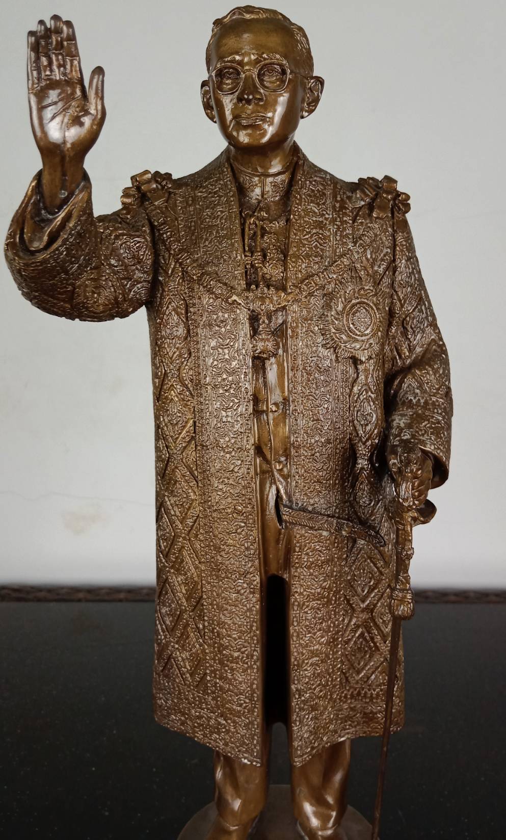 475.พระบรมรูปหล่อในหลวงรัชกาลที่9 พระบาทสมเด็จพระปรมินทรมหาภูมิพลอดุลยเดชทรงยินดี