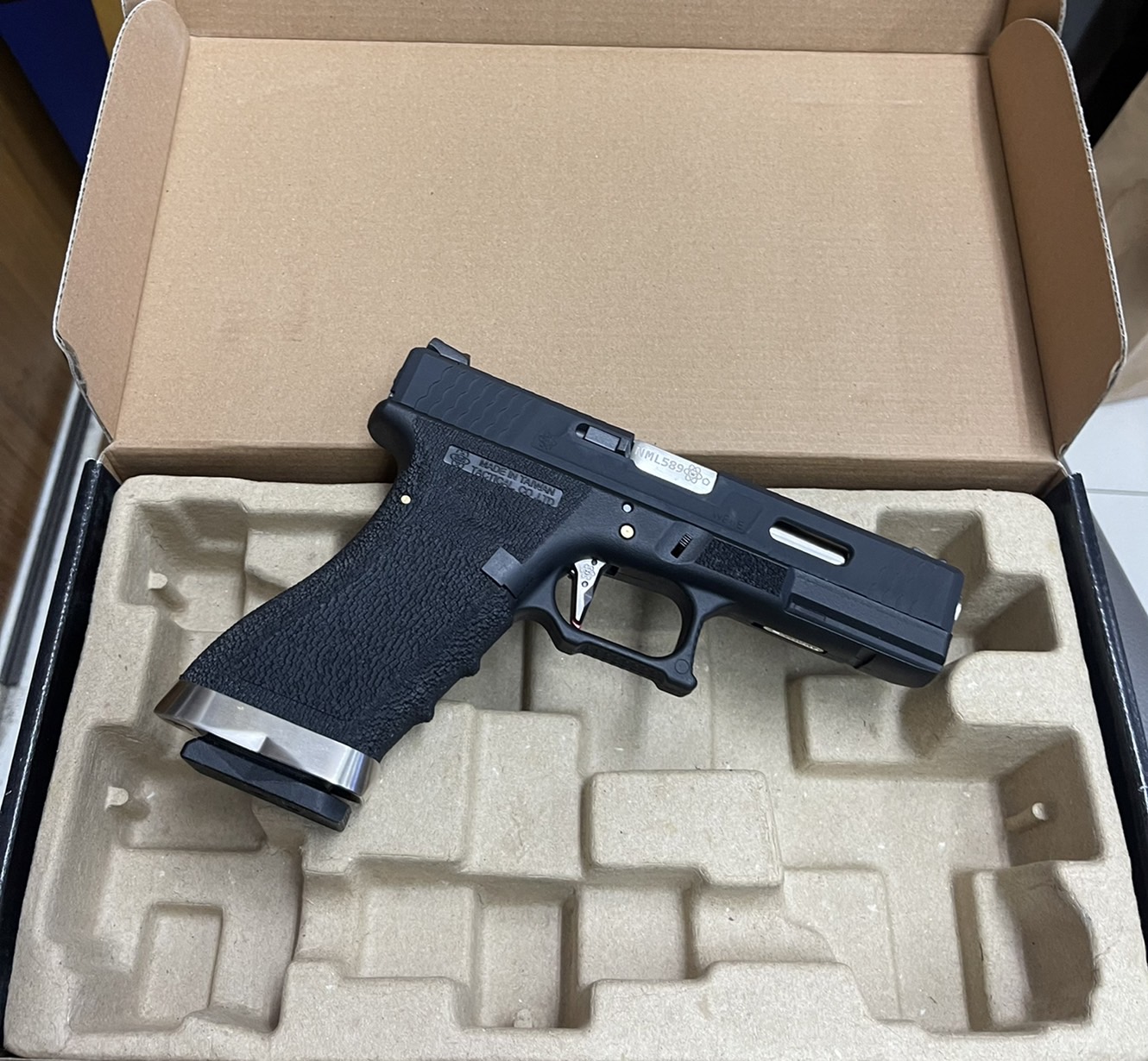 Glock 18 G-Force T5 เฟรมดำ สไลด์ดำ ท่อเงิน - WE