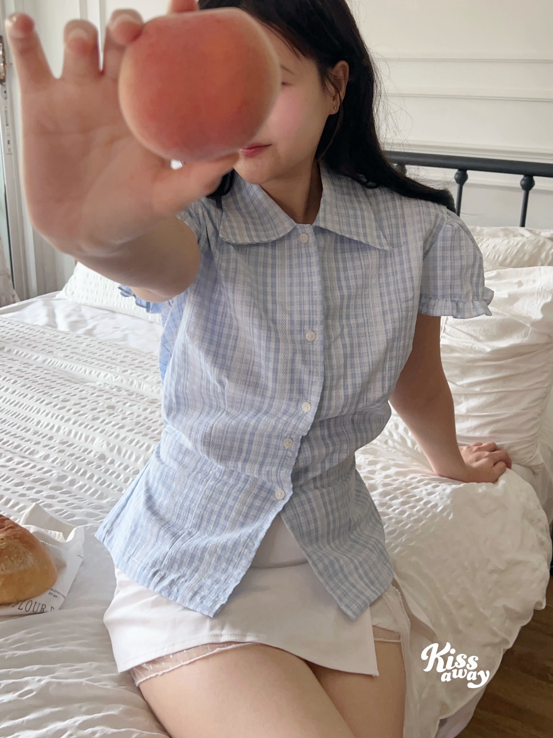 Clarisse Puff Shirt เสื้อเชิ้ตผ้าลูกไม้ทอลาย แขนระบาย มีเชือกผูกเอวได้
