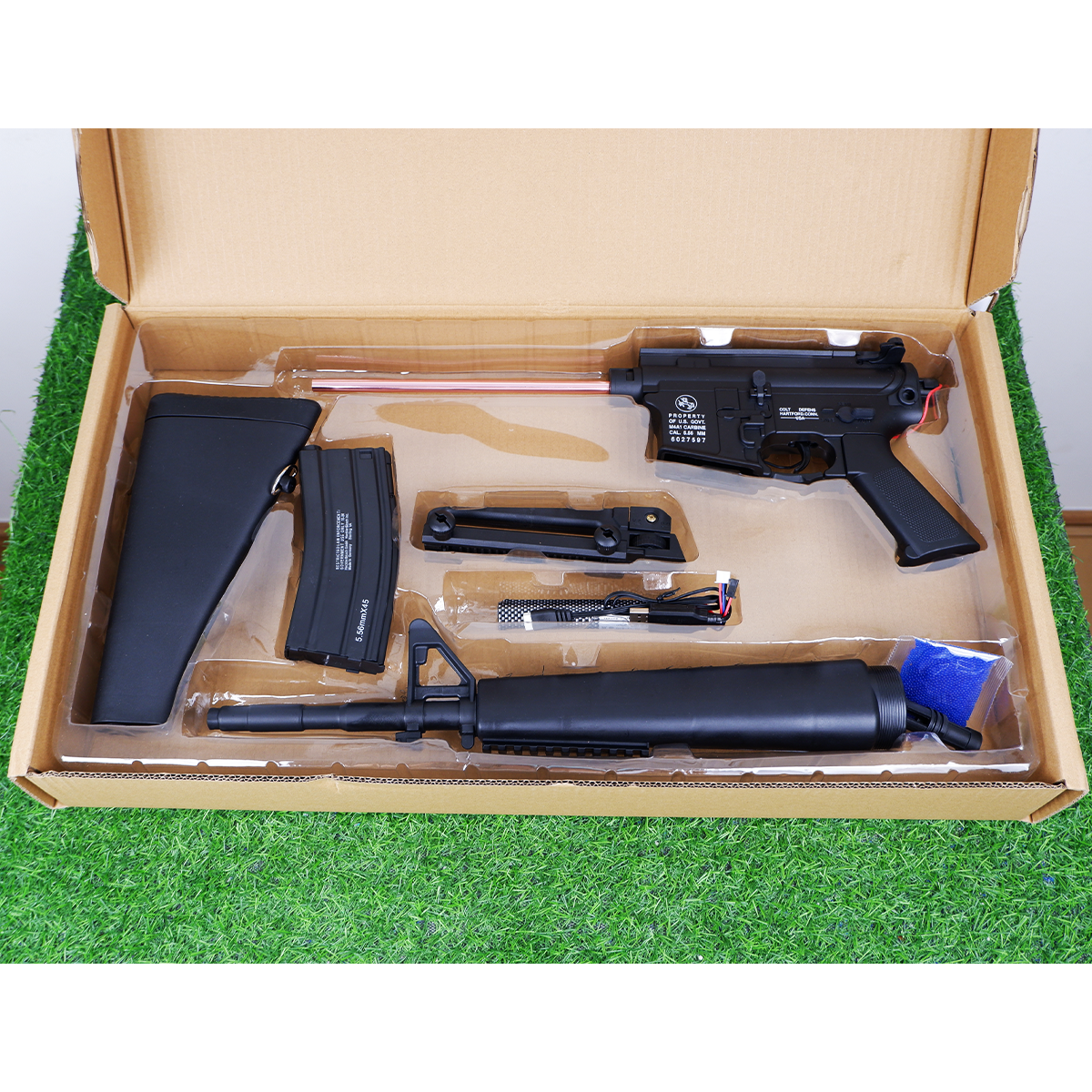 (33A1)M16A1 สีดำล้วน แรง 210FPS+ ปืนเจลไฟฟ้า ของเล่น ยิงรัวได้เท่านั้น