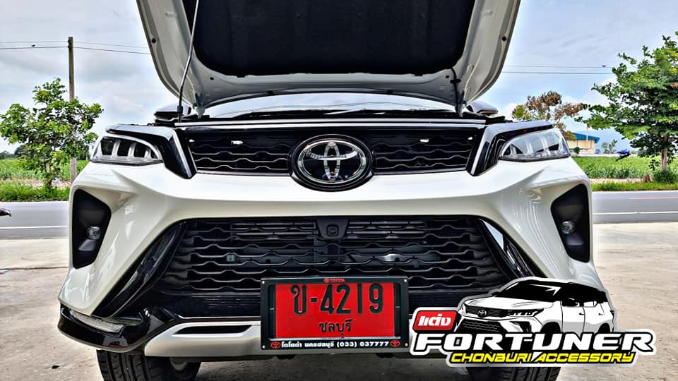 โลโก้แก้วสำหรับด้านหน้า MADE IN JAPAN โตโยต้า ฟอร์จูนเนอร์