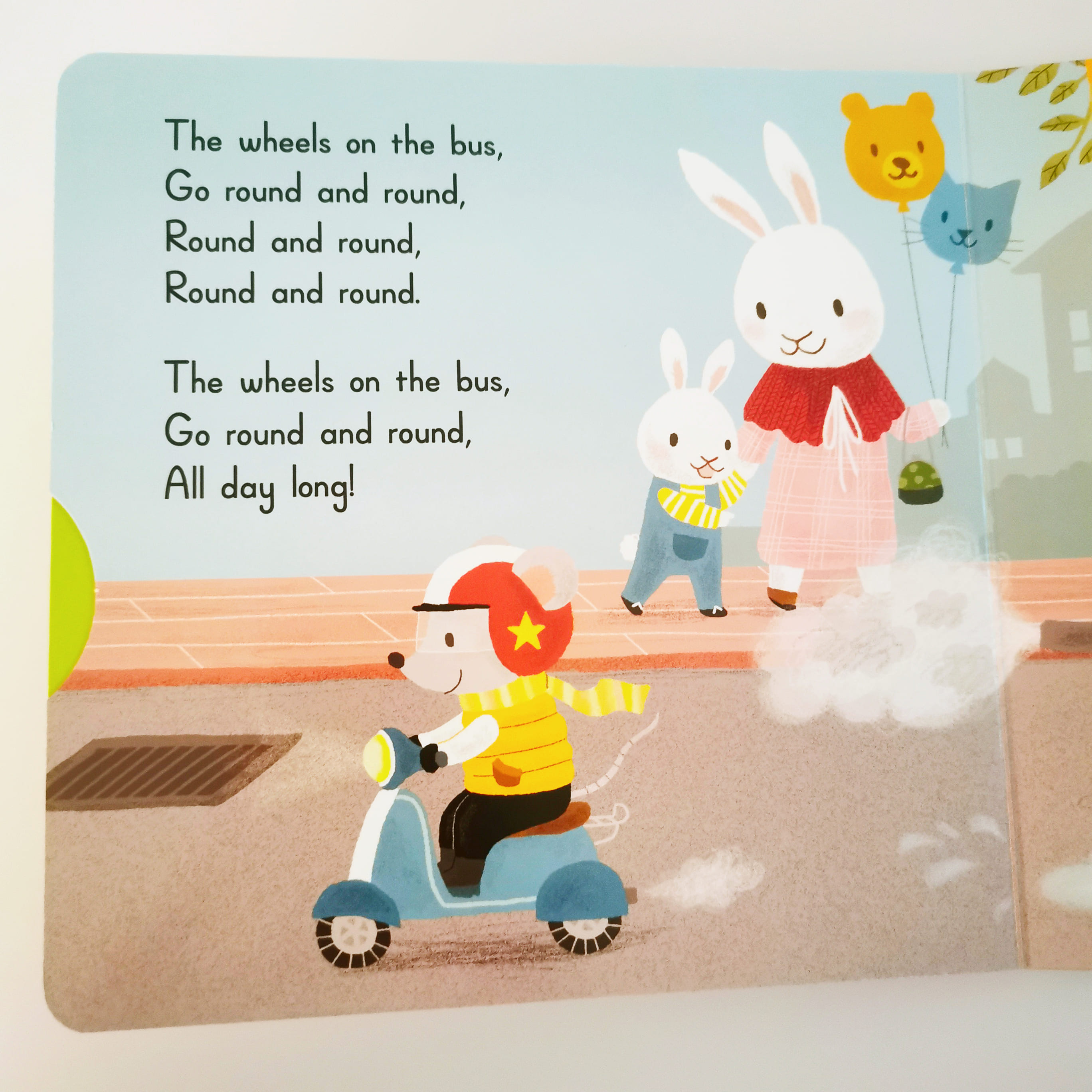 The Wheels on the Bus (Sing Along With Me!)