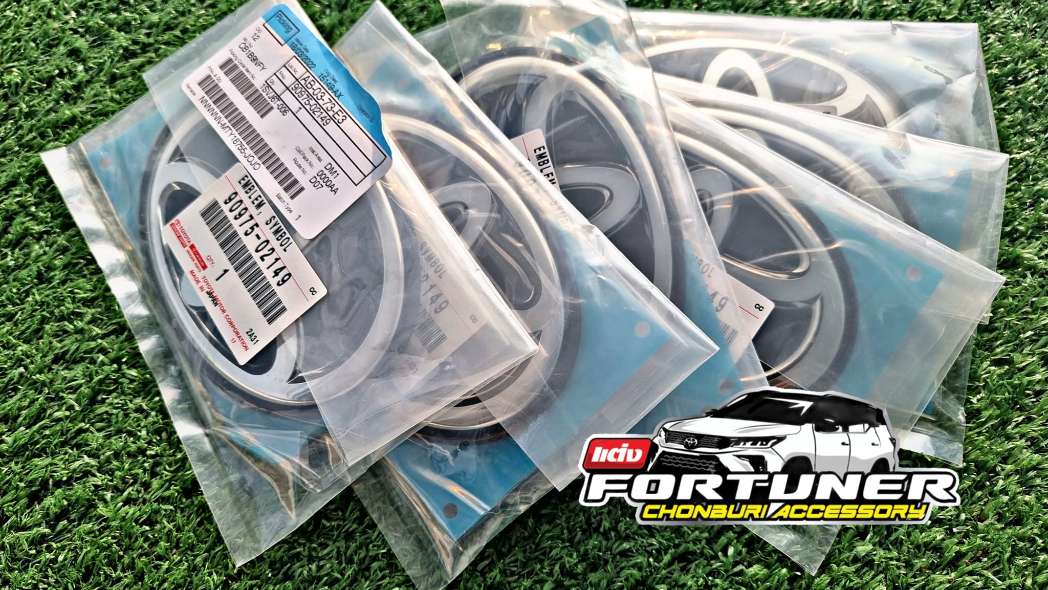 โลโก้แก้วสำหรับด้านหลัง แท้ศูนย์ โตโยต้า ฟอร์จูนเนอร์