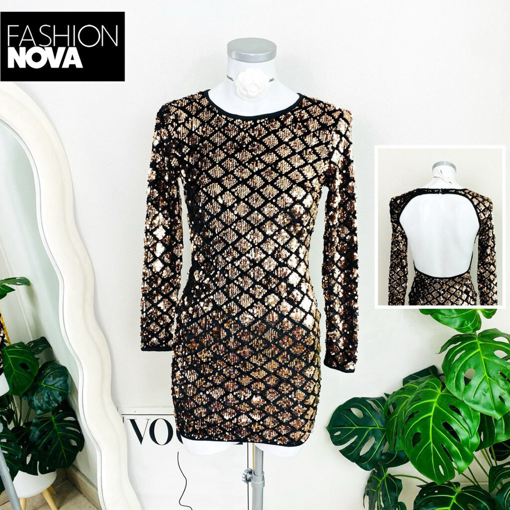 ไซด์ XS แบรนด์ Fashion Nova แท้ 100%🌸เดรส ผ้ากำมะหยี่ งานเกล็ดวิบวับ สีโรสโกล ใส่ออกงาน ทรงเข้ารูป เดรสออกงาน ชุดปาร์ตี้