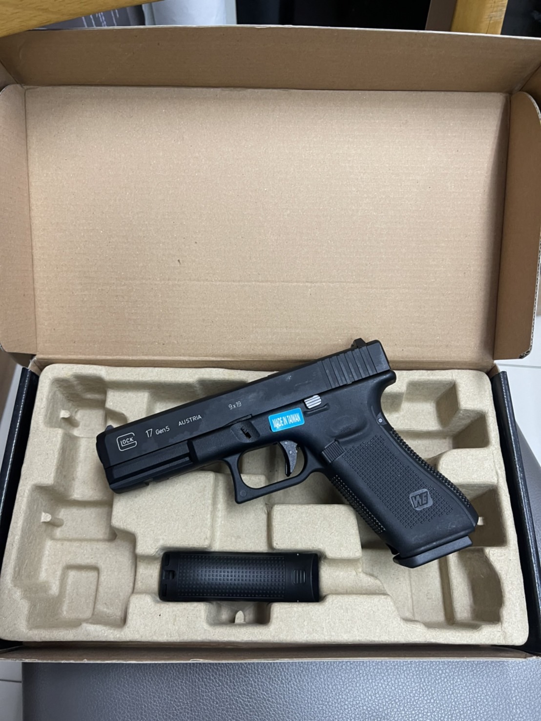 Glock 17 Gen 5 สีดำ - WE