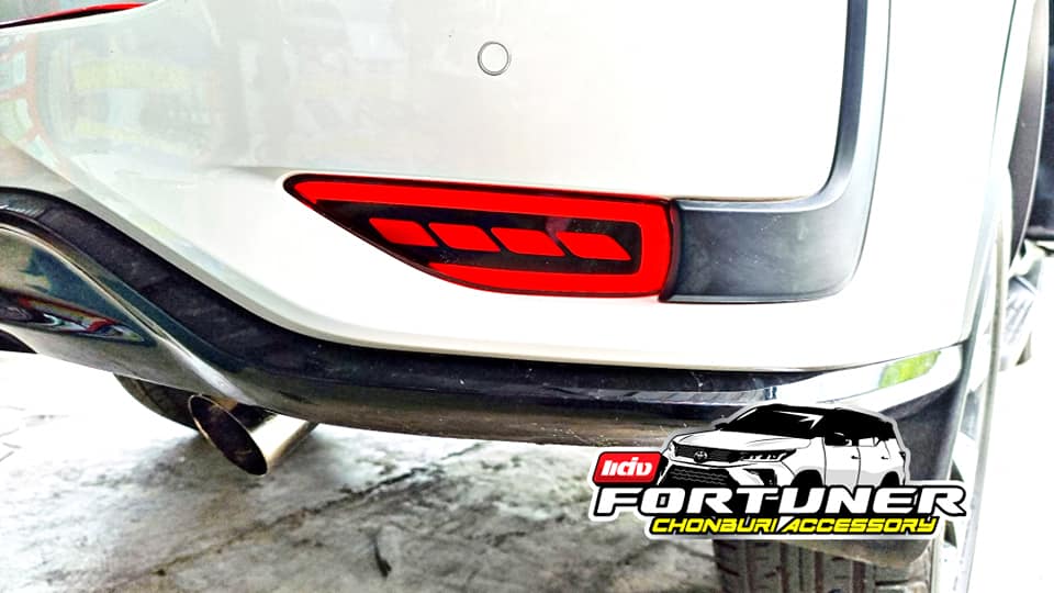 ไฟทับทิมท้าย3สเต๊ป โตโยต้า ฟอร์จูนเนอร์