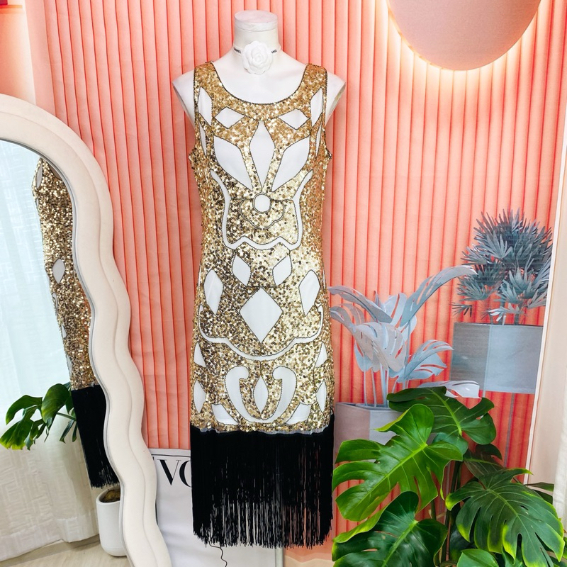 ไซด์ M แกสบี้ เดรส gatsby งานเกล็ดวิบวับ สีขาว/ทอง ใส่ออกงาน ทรงเข้ารูป เดรสออกงาน ชุดปาร์ตี้