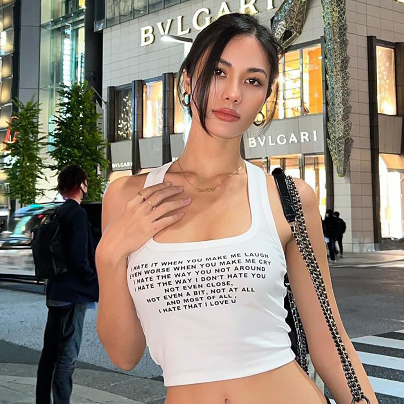 เสื้อกล้ามสตรีท สกีนอักษร รหัส CN04