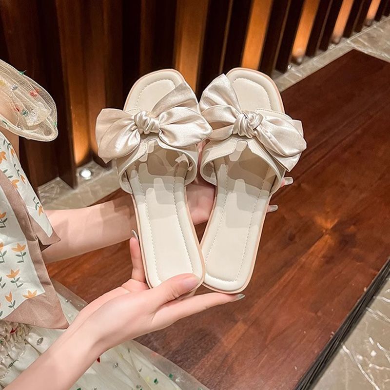 รองเท้าแตะ เเต่งโบว์ ลูกคุณหนู พื้นนิ่ม ใสสบาย SH558