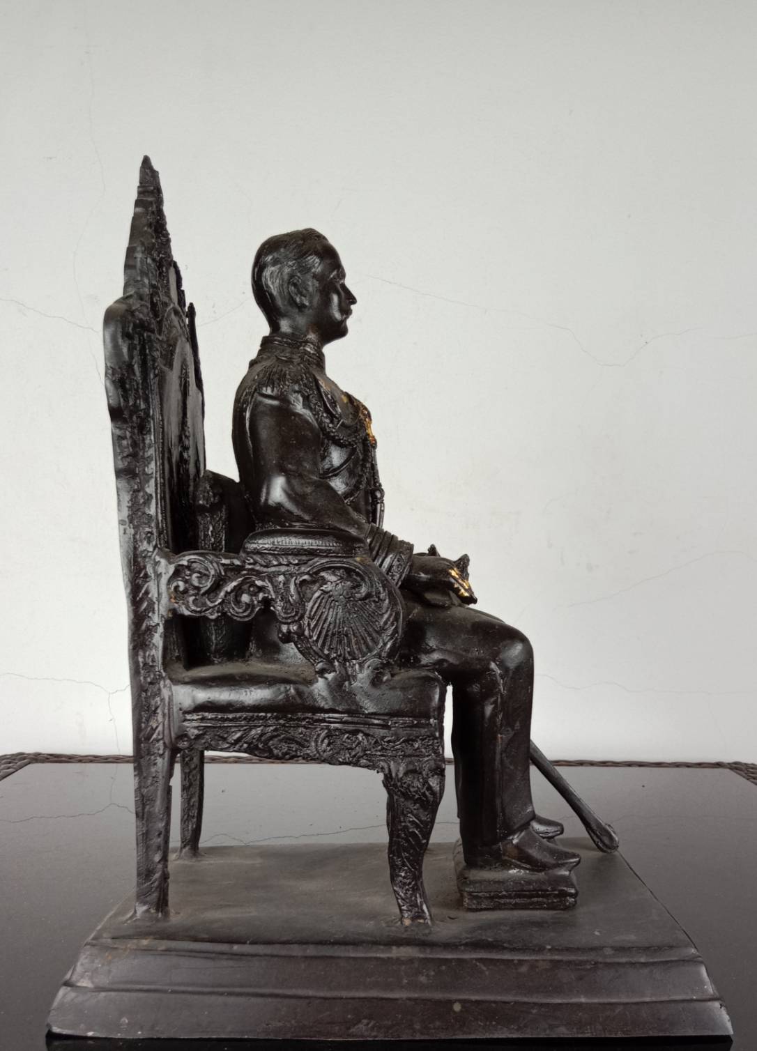 346.พระบรมรูปหล่อในหลวงรัชกาลที่5 พระบาทสมเด็จพระปรมินทรมหาจุฬาลงกรณ์ พระจุลจอมเกล้าเจ้าอยู่หัว ทรงประทับนั่งบัลลังก์