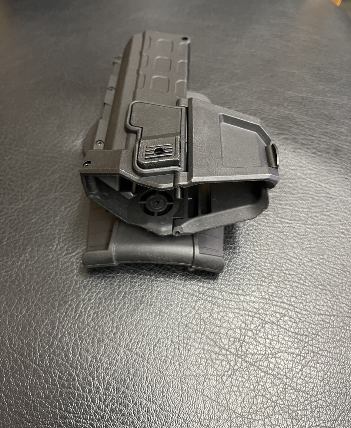 ซองปืนโพลิเมอร์ติดไฟฉาย เลเซอร์ Glock19