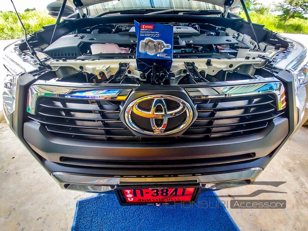 โลโก้แก้วสำหรับด้านหน้า MADE IN JAPAN โตโยต้า ฟอร์จูนเนอร์