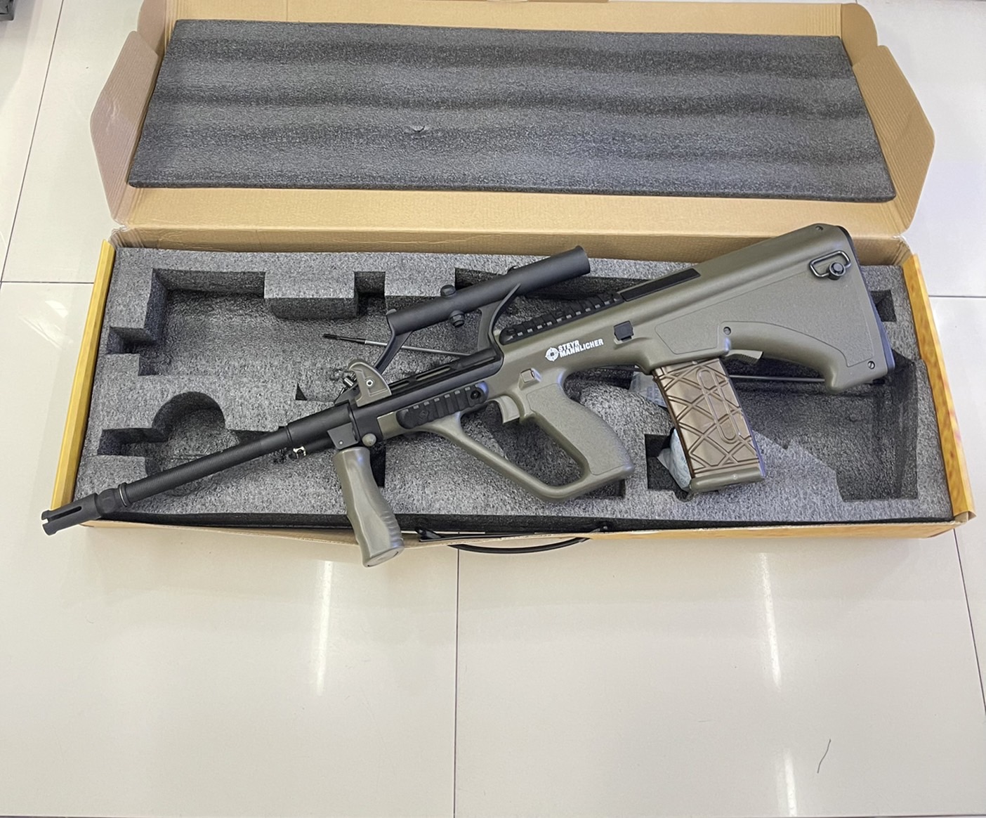 AUG A1 R902 (AEG) - Army Armament