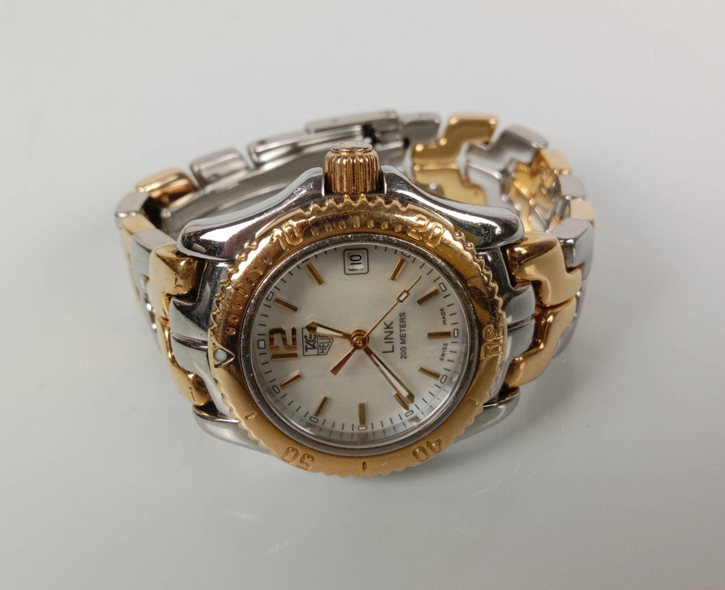 27.TAG Heuer Ladies SS/18k Gold WT1455 DW7002 Mother of Pearl Link Watch พร้อมกล่องแท้