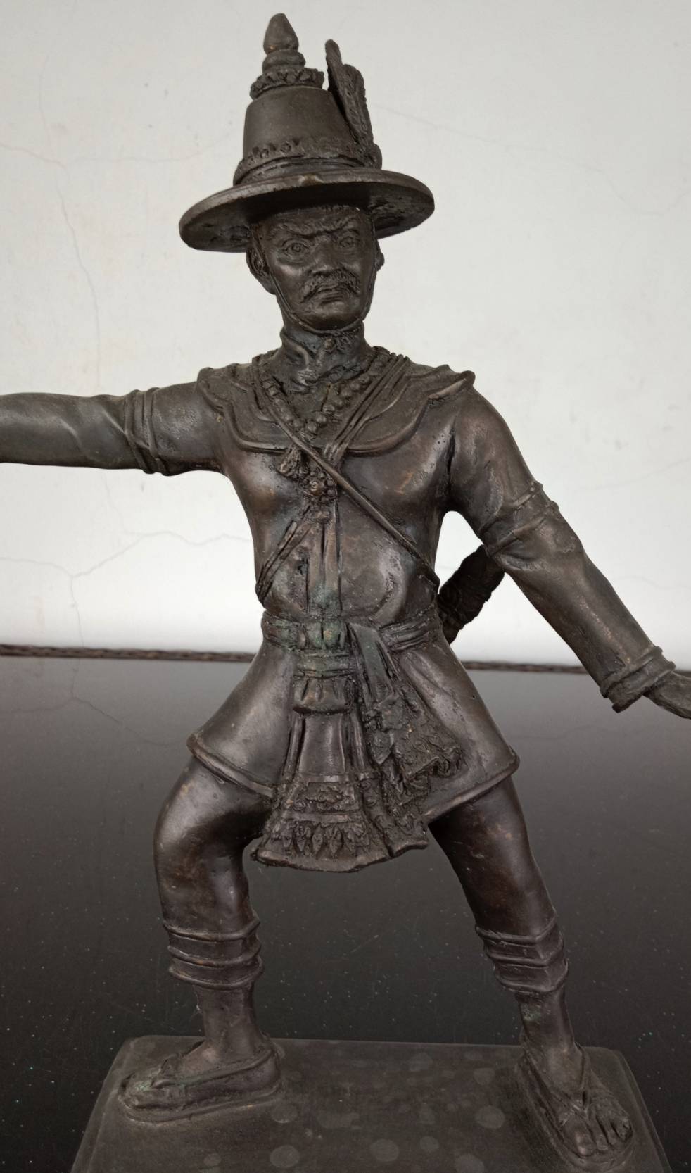 282.พระบรมรูปหล่อสมเด็จพระเจ้าตากสินมหาราช ทรงยืน