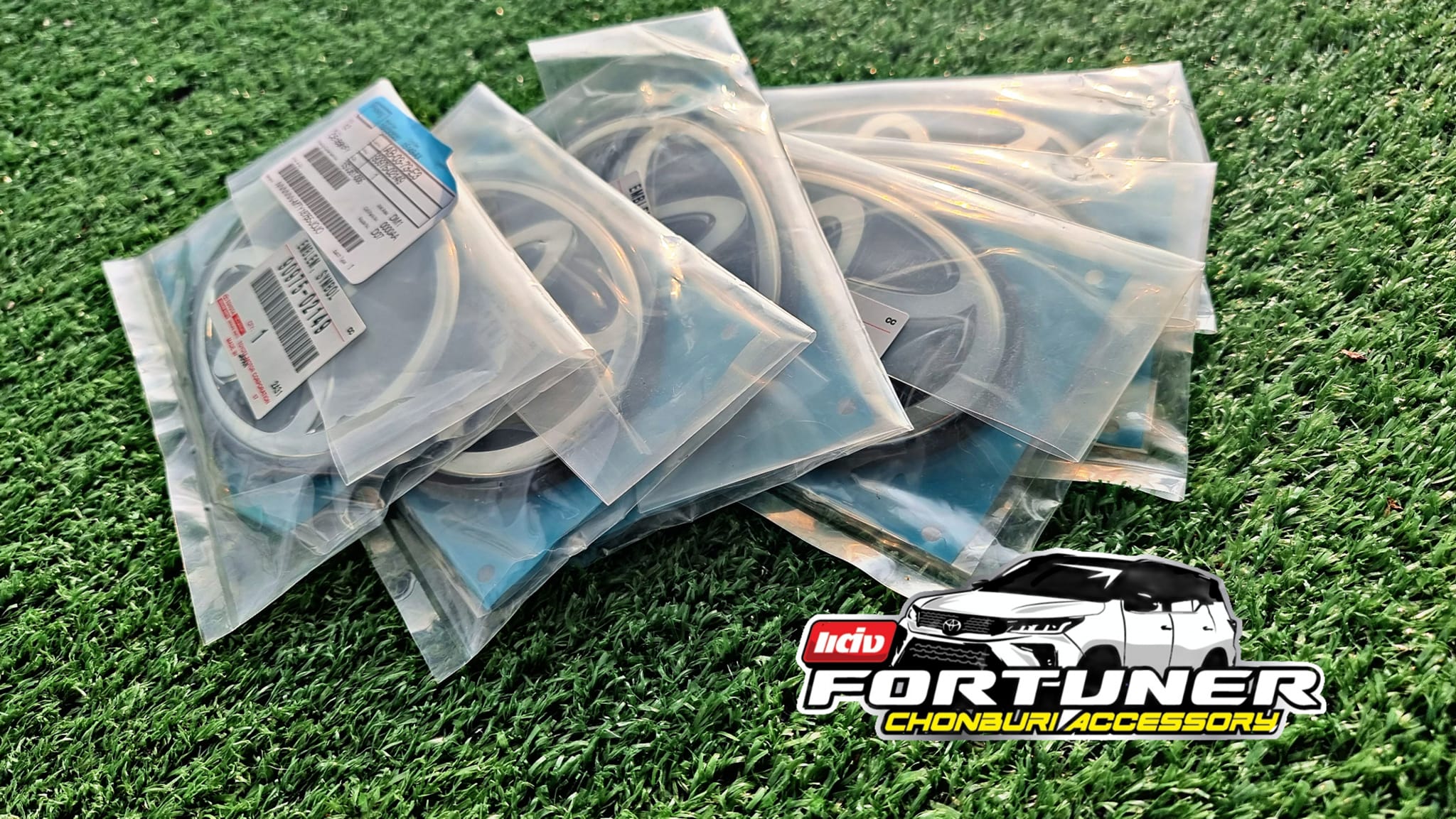 โลโก้แก้วสำหรับด้านหลัง แท้ศูนย์ โตโยต้า ฟอร์จูนเนอร์