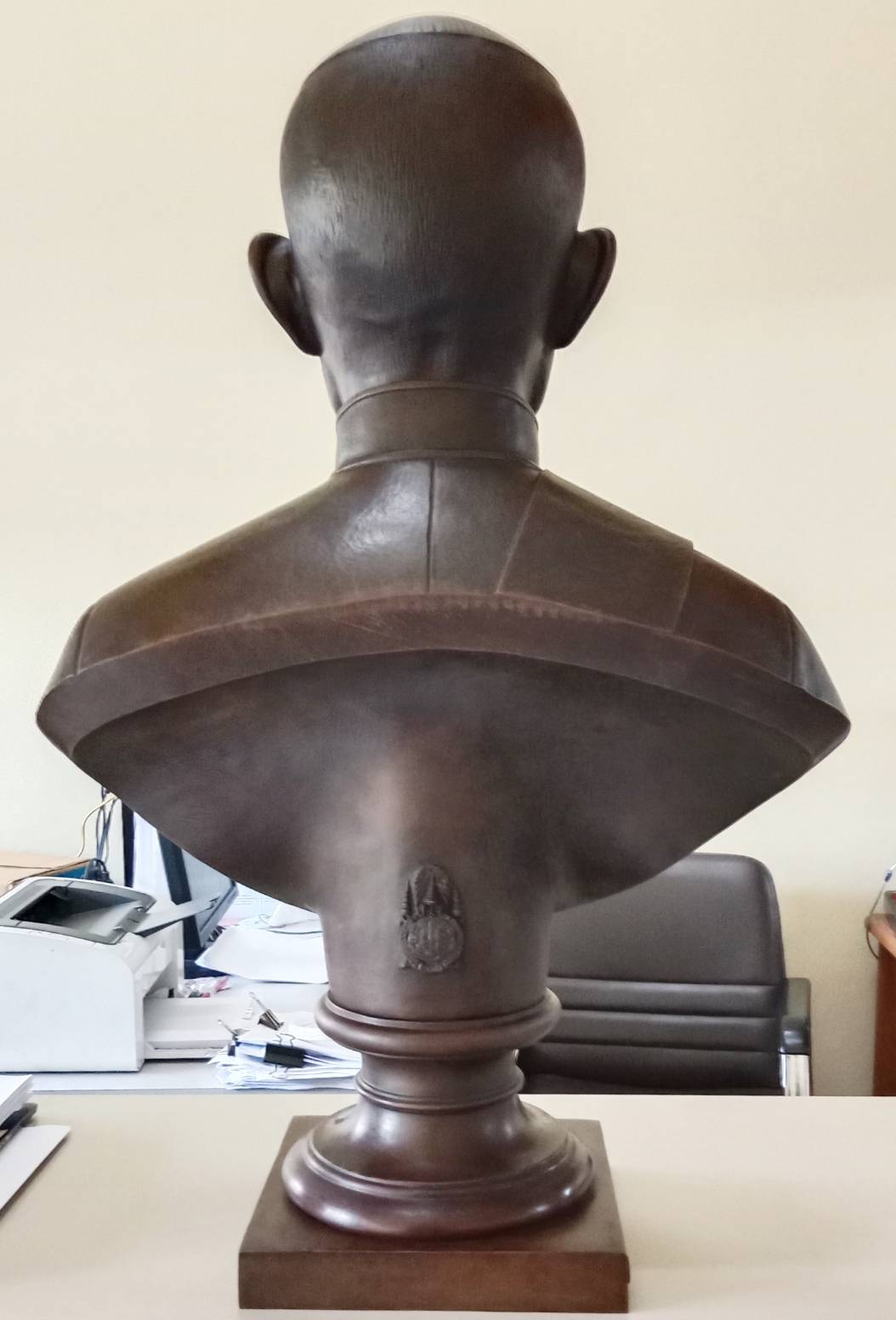 440.พระบรมรูปครึ่งพระองค์ รัชกาลที่4 พระบาทสมเด็จพระจอมเกล้าเจ้าอยู่หัว(องค์ใหญ่)