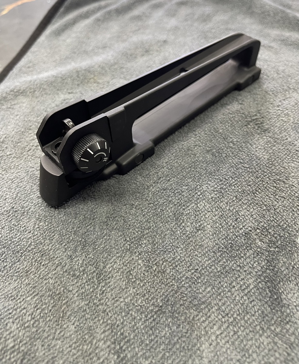 รางหูหิ้ว M4