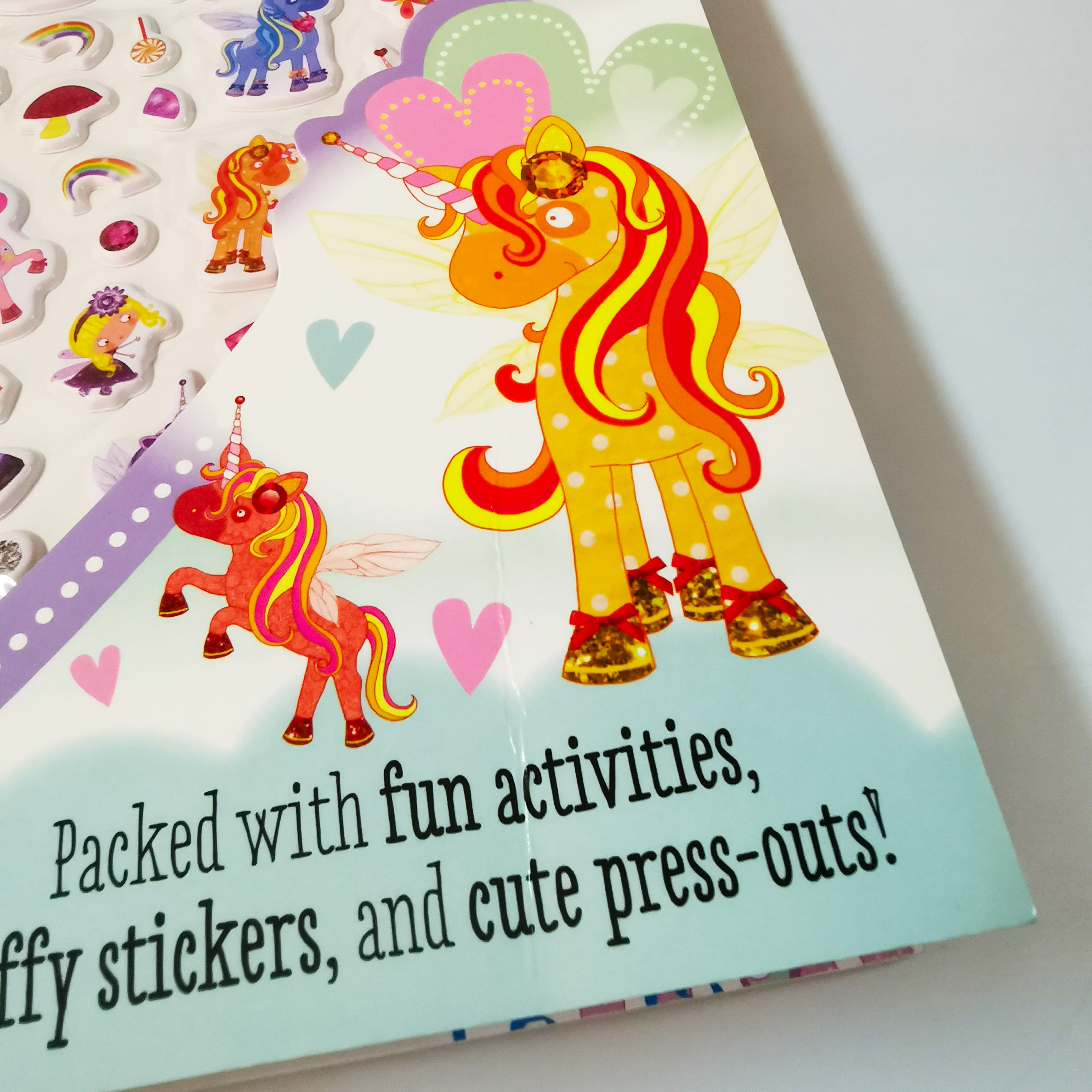 I Love Unicorns Activity Book (With Puffy Stickers)