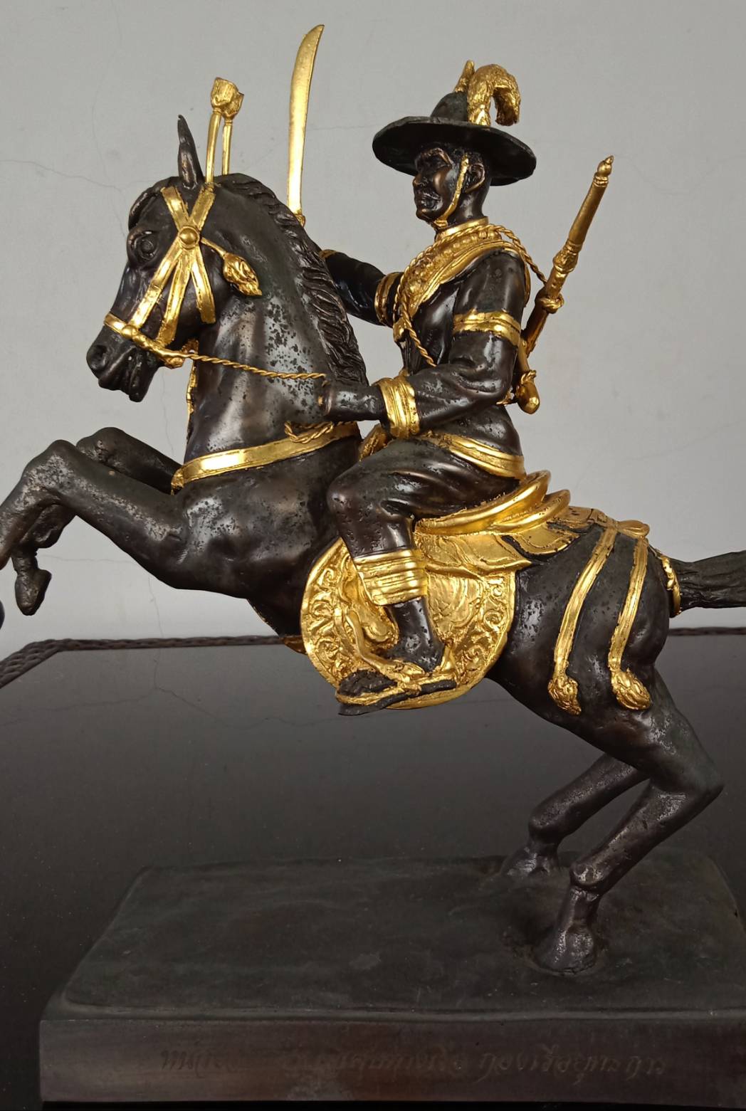 452.พระบรมรูปหล่อสมเด็จพระเจ้าตากสินมหาราช ทรงม้าศึก