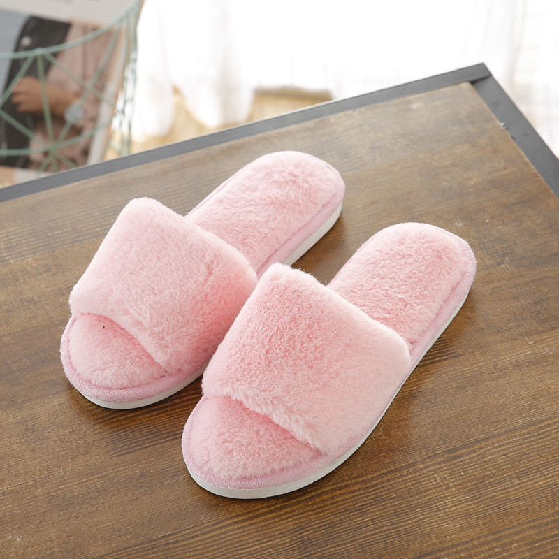 รองเท้าสลิปเปอร์ ขนนุ่ม รองเท้าเดินในบ้าน กันส้นเท้าแตก พื้นยางกันลื่น (23-28) cm พร้อมส่ง