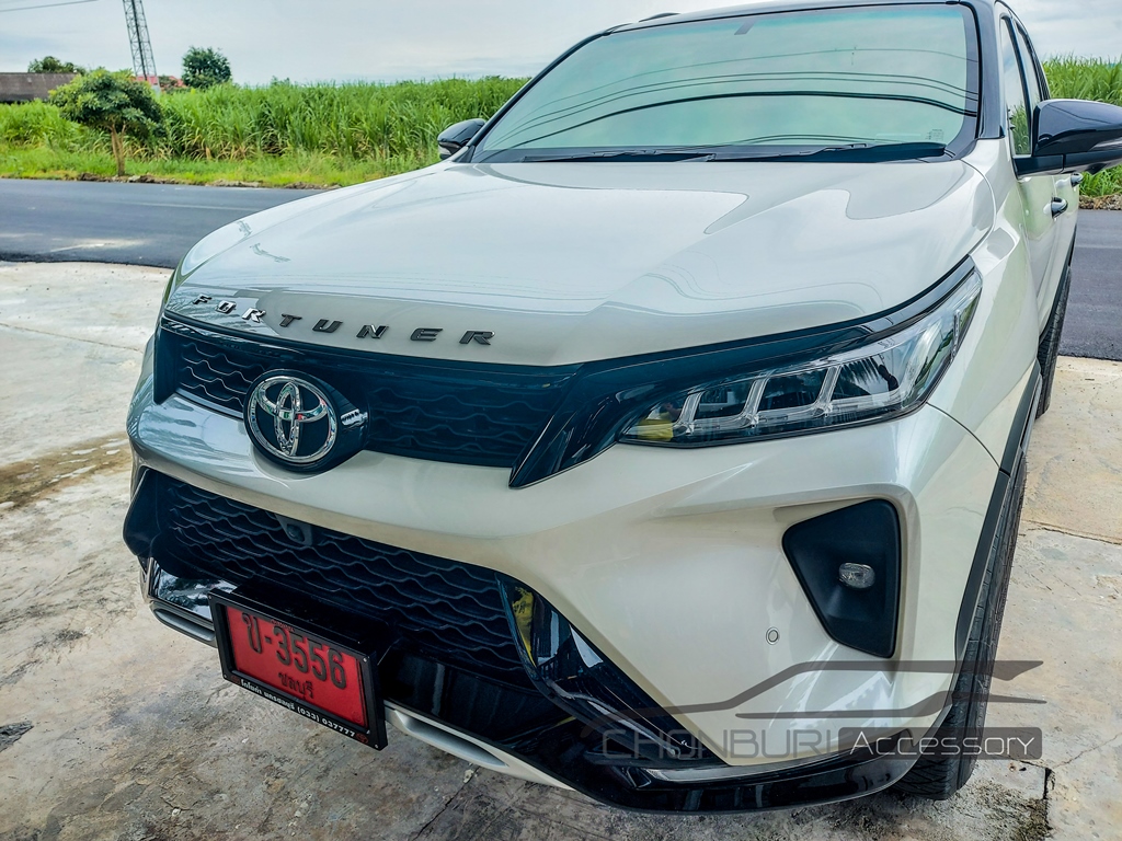 โลโก้แก้วสำหรับด้านหน้า MADE IN JAPAN โตโยต้า ฟอร์จูนเนอร์