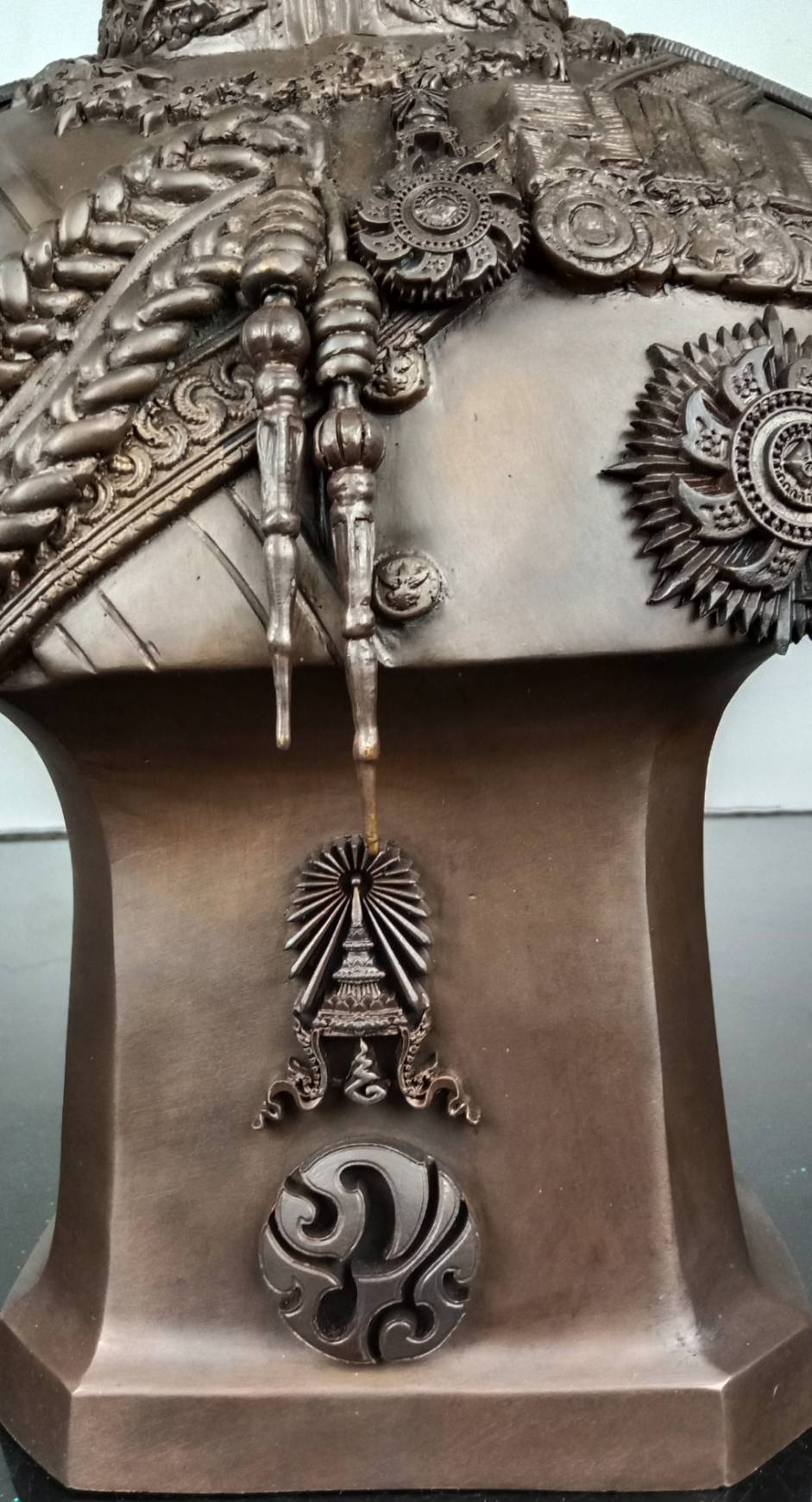 499.พระบรมรูปหล่อครึ่งพระองค์ในหลวงรัชกาลที่ 9 พระบาทสมเด็จพระปรมินทรมหาภูมิพลอดุลยเดช