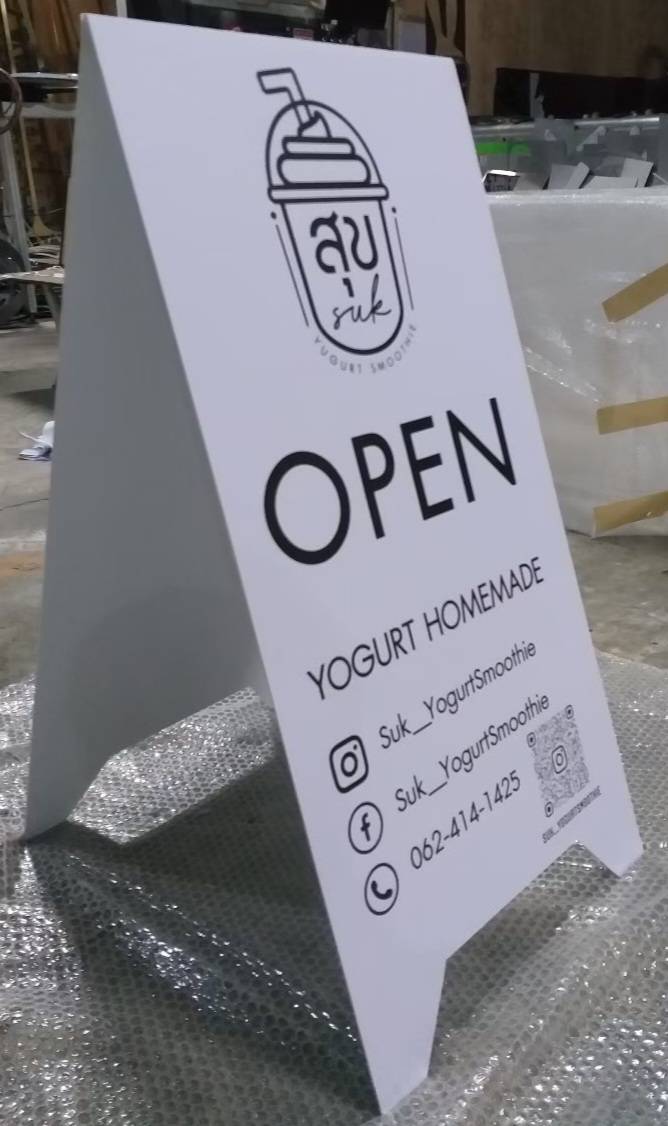 #ป้ายเหล็กฉากสามเหลี่ยมติดสติ๊กเกอร์ไดคัท