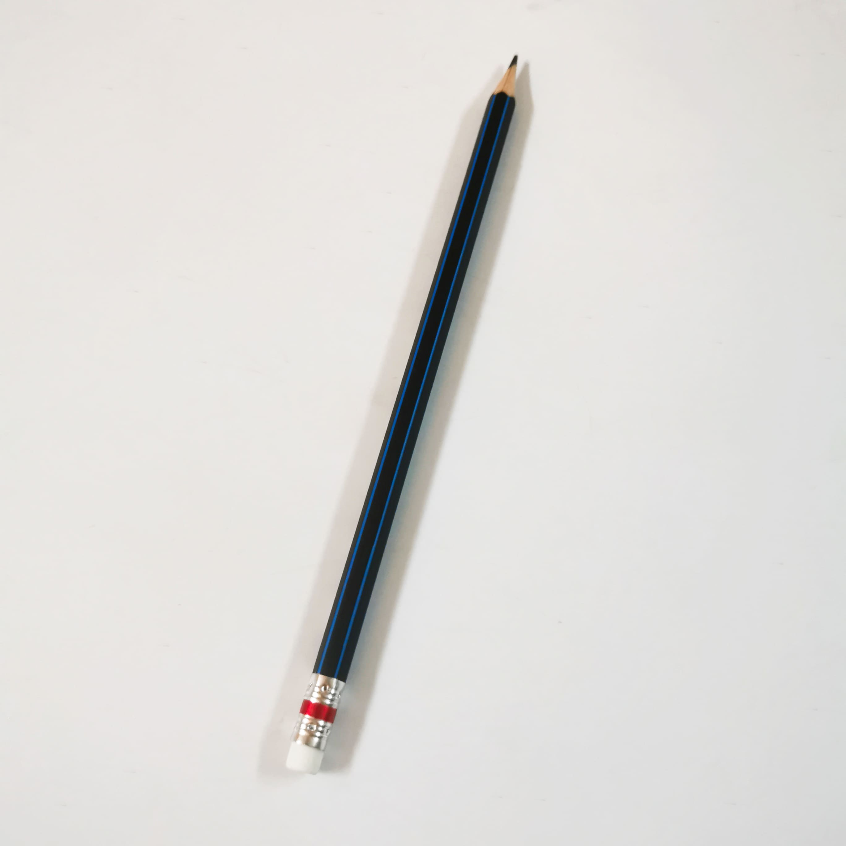 ดินสอดำ 2B คาดสีน้ำเงิน (Quantum)