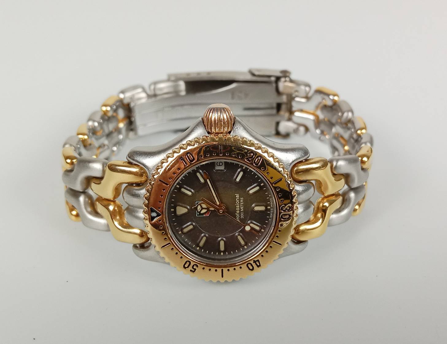 26.TAG HEUER ระบบ Quartz Mini size หน้าปัด 24 mm พร้อมกล่องแท้