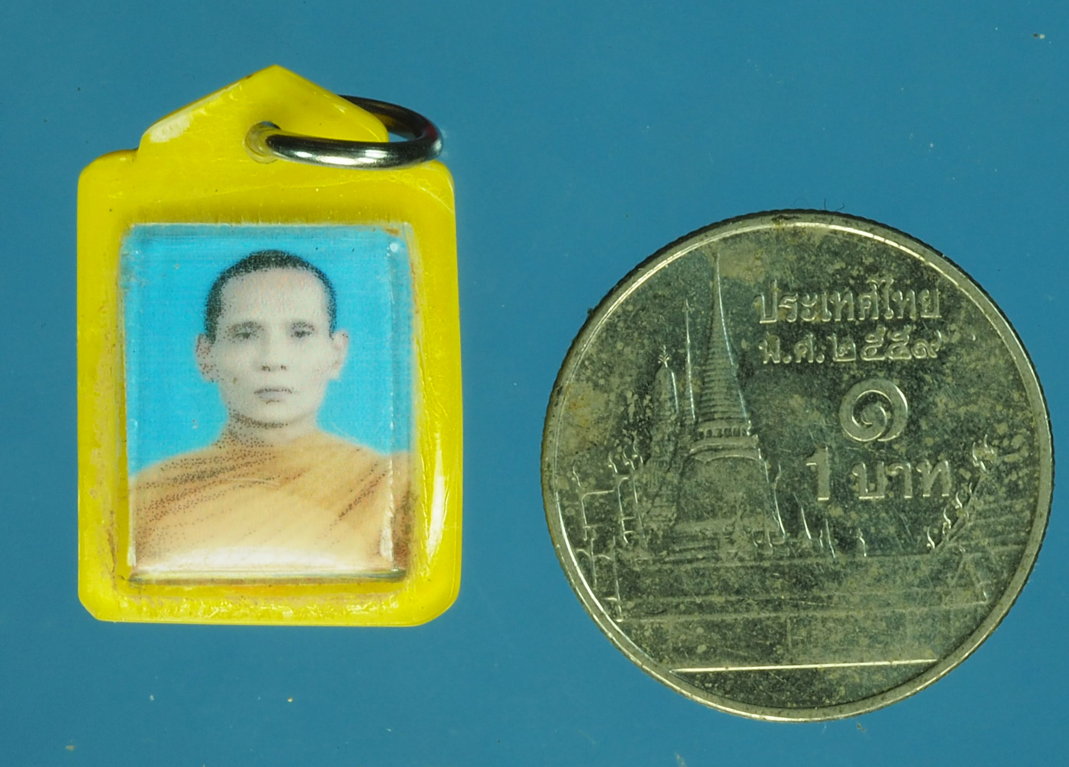 A770 รูปถ่ายไม่ทราบอาจารย์ สันนิฐาน เลี่ยมพลาสติกเดิมจากวัด 3