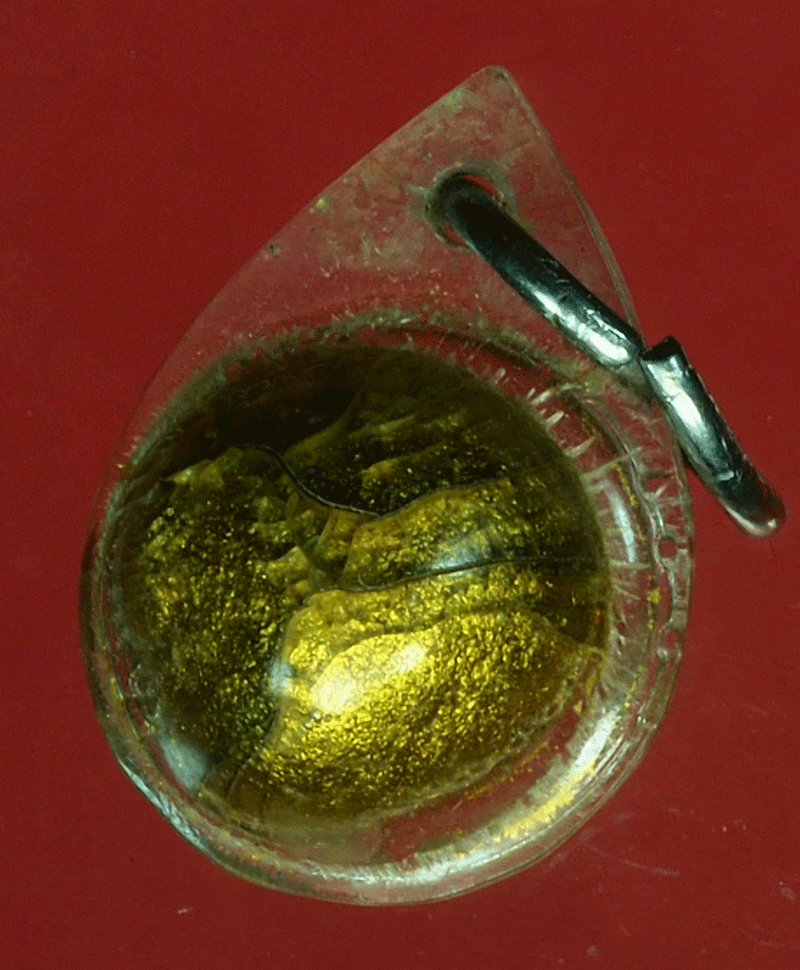 B2907 รูปถ่ายหน้าลูกนิมิตร หลวงปู่เผือก วัดกิ่งแก้ว ไม่ทราบที่และปีสร้าง เลี่ยมพลาสติกเก่า 77