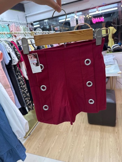 กระโปรง ทรงเอ รัดรูป มีหลายแบบ พร้อมส่ง