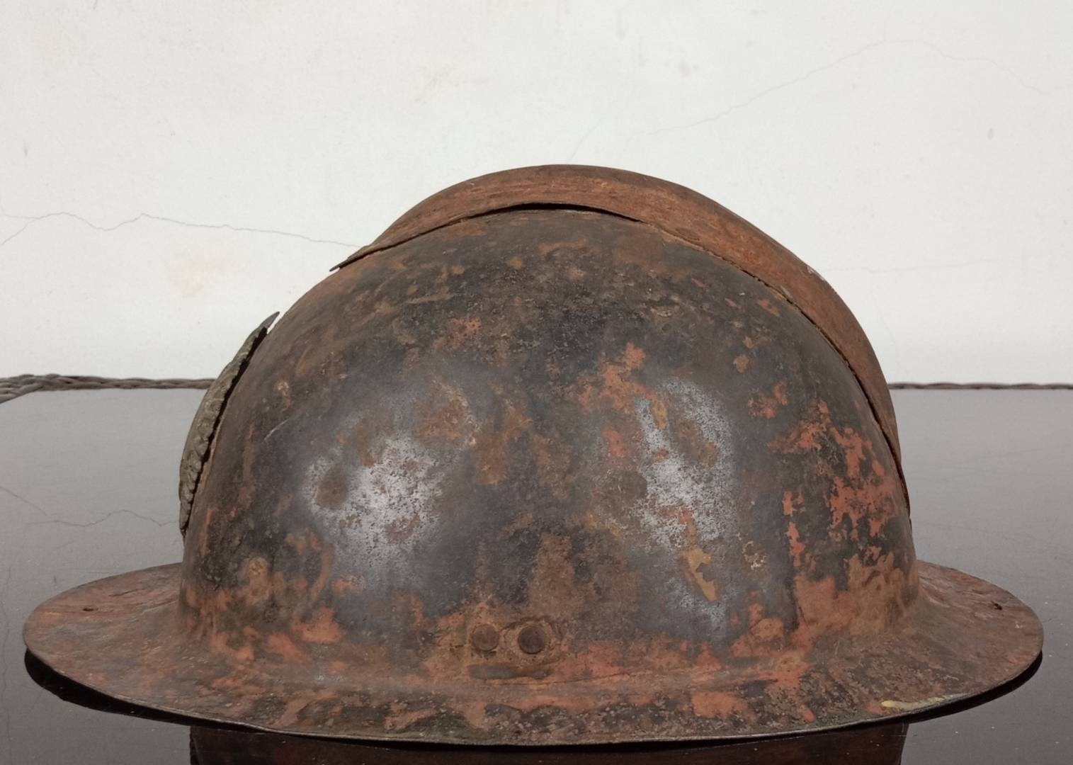 548.หมวกเหล็กแบบ Adrian ของสยาม