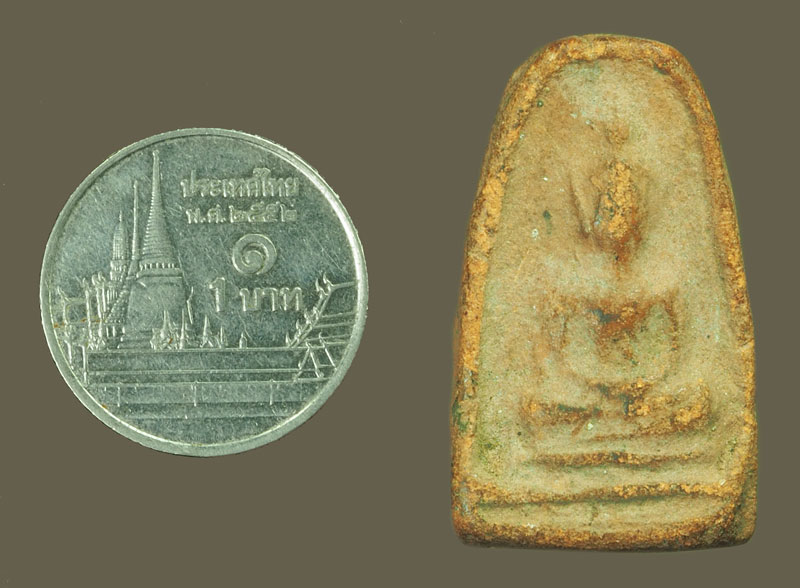 A5265 พระเนื้อดินปางสมาธิ เก่าไม่ทราบที่และปีสร้าง 3