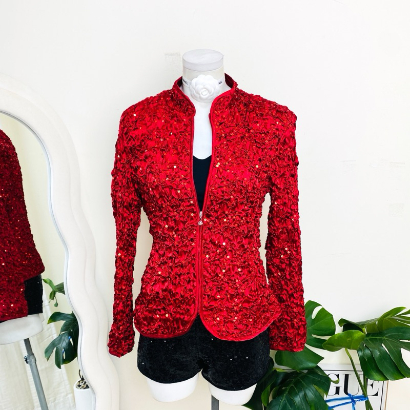 ไซด์ L แบรนด์ aew แท้ 100%🌸แจ็คเก็ต Jackets เบสบอล เสื้อคาร์ดิแกน งานเกล็ดวิบวับ สีแดง ใส่ออกงาน ชุดปาร์ตี้
