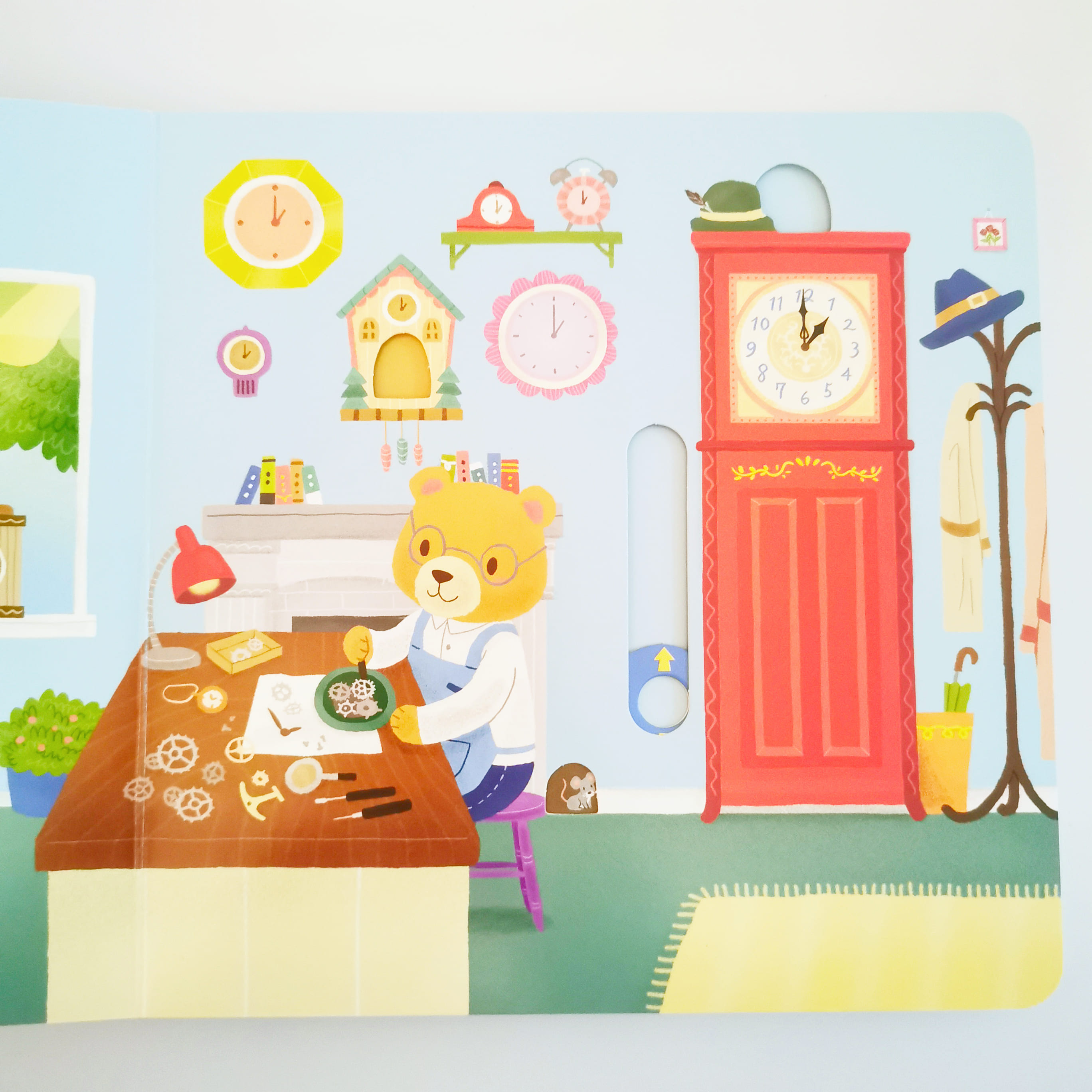 Hickory Dickory Dock (Sing Along With Me!)