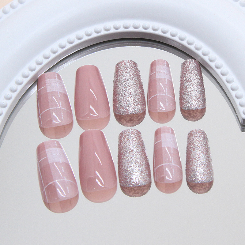 PPHOO✨ เล็บปลอม พร้อมส่ง ยาวกลาง เล็บ 24 ชิ้น