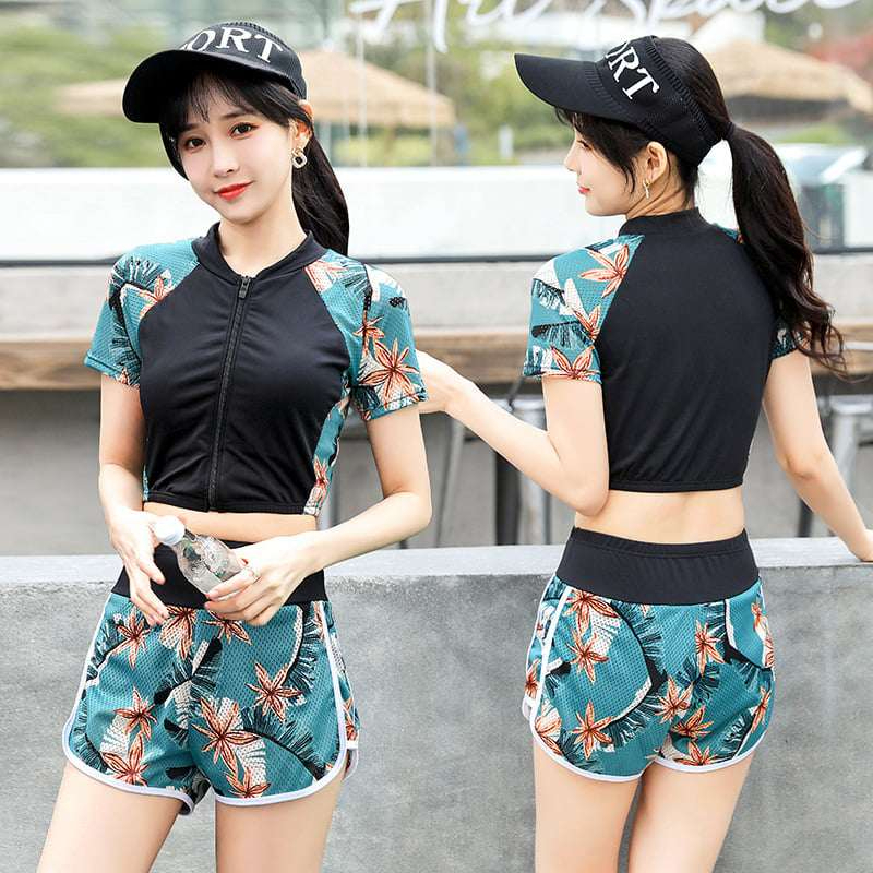 ชุดเล่นเซิร์ฟบอร์ด ชุดกีฬา ชุดเล่นน้ำ