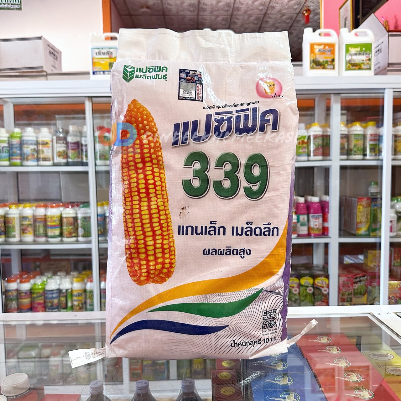 เมล็ดพันธุ์ข้าวโพด แปซิฟิค 339 แกนเล็ก เมล้ดลึก ผลผลิตสูง ขนาด 10 กิโลกรัม
