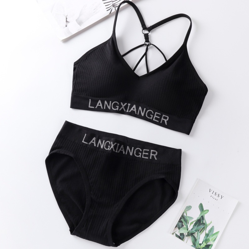 ชุดสปอร์ตบรา ชุดชั้นใน Sexy Sport Bra SP027