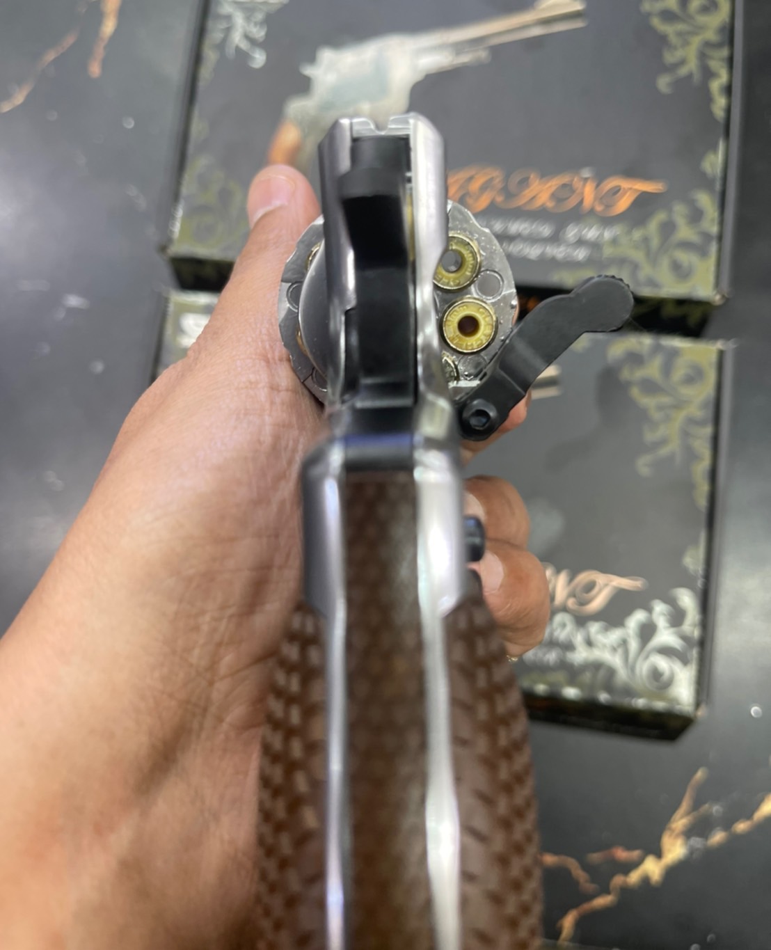 ปืนลูกโม่ NAGANT M1895 WORLD NAMED GUN