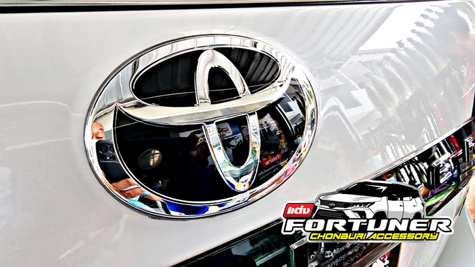 โลโก้แก้วสำหรับด้านหลัง MADE IN JAPAN โตโยต้า ฟอร์จูนเนอร์