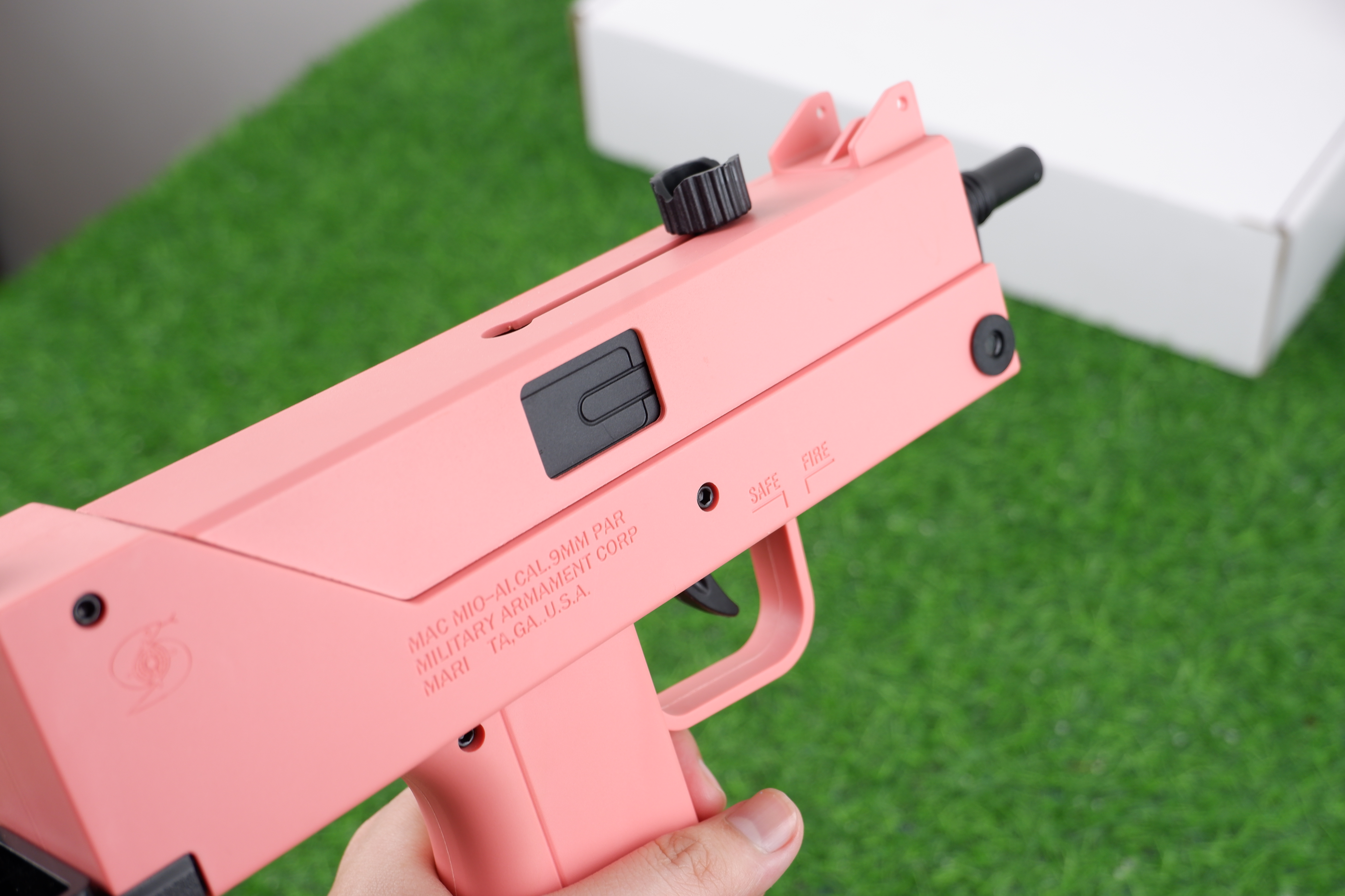 (39)MAC-10 สีชมพู ปืนเจลไฟฟ้า ของเล่น ยิงรัว แบต 11.1 โวล์ท