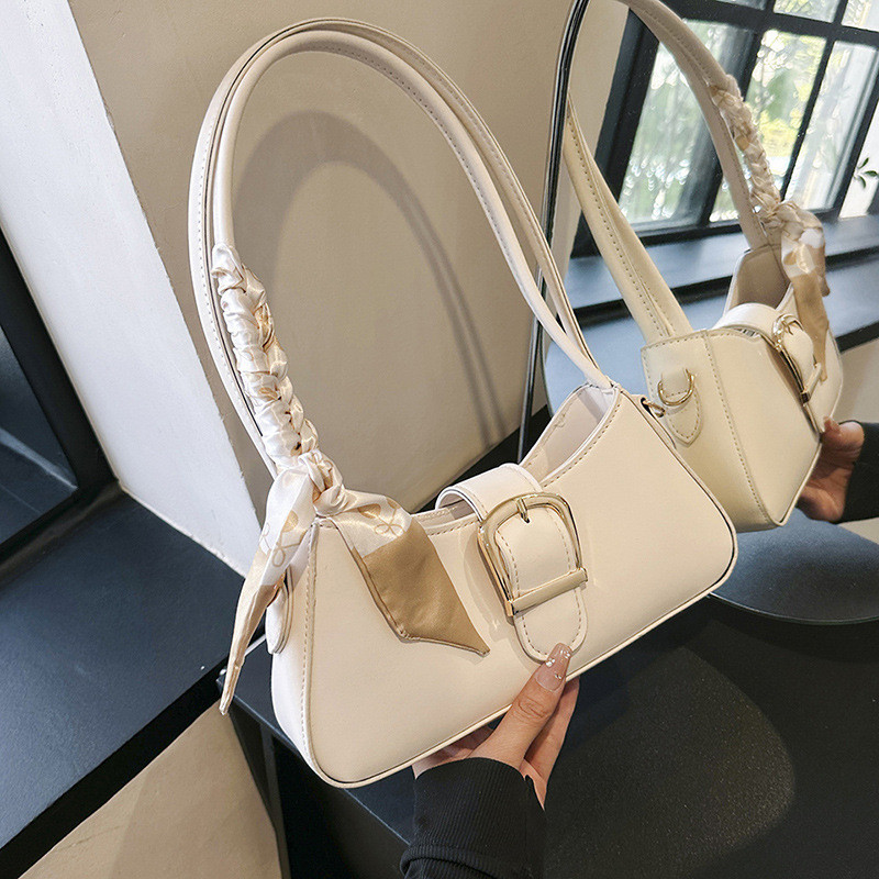 กระเป๋า ทรง Baguette รหัส Bag9305
