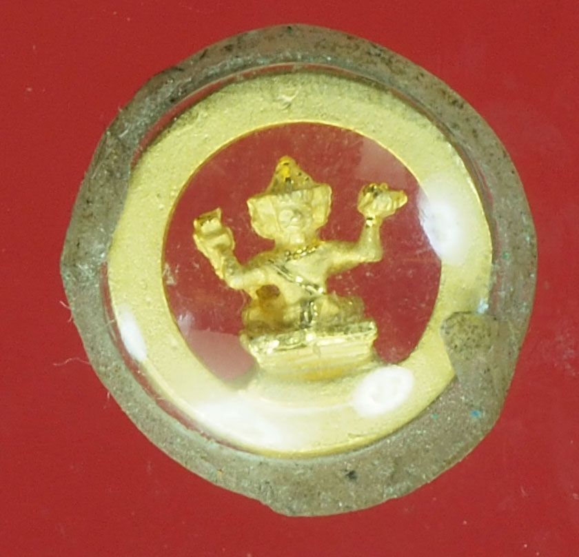 A566 พระพรหม เคยเลี่ยมจับขอบทอง ไม่ทราบที่และปีสร้าง 8