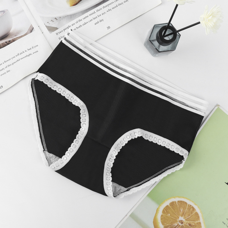 กางเกงในเอวสูง ขอบขาว แต่งลูกไม้ น่ารัก