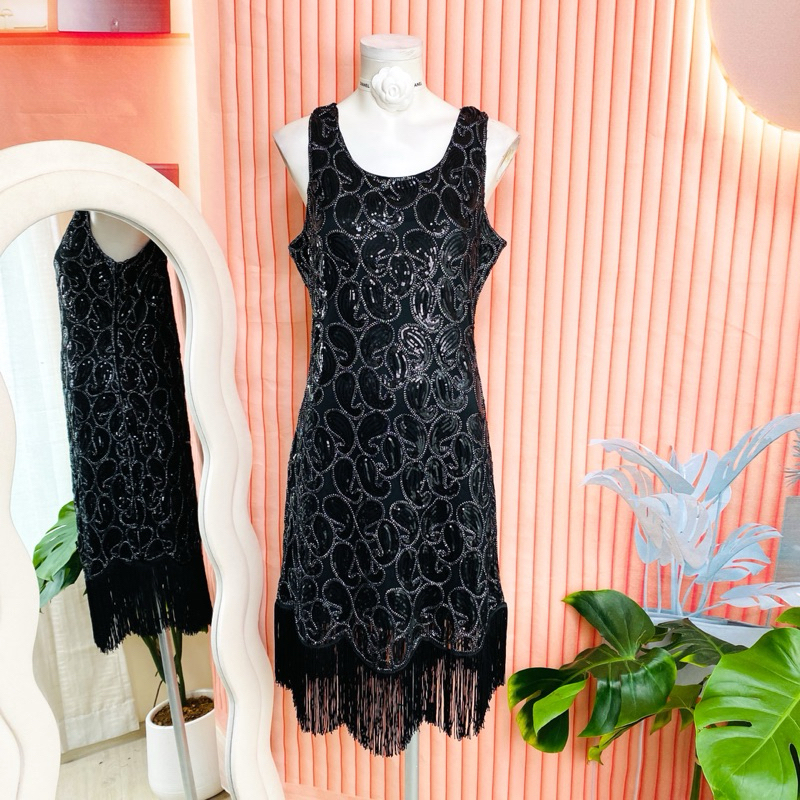 ไซด์ L made in USA.🌸 แกสบี้ เดรส Gatsby งานเกล็ดวิบวับ สีดำ ใส่ออกงาน ชุดราตรีแกสบี้ เดรสออกงาน ชุดปาร์ตี้(1)