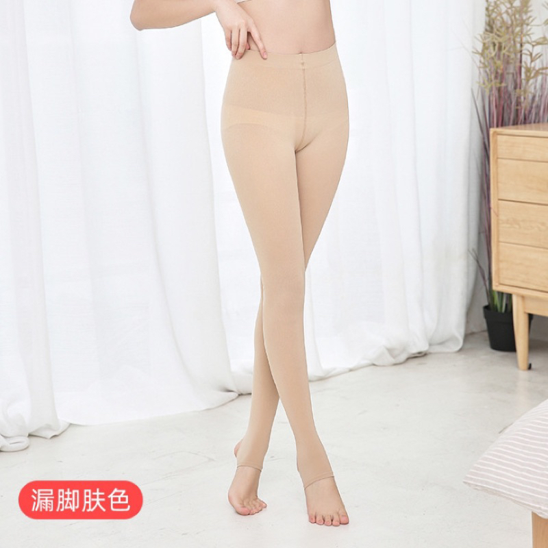 ถุงน่อง สีเนื้อ พร้อมส่งในไทย🇹🇭 ส่งด่วนจี๋ สั่งเลยจ้า